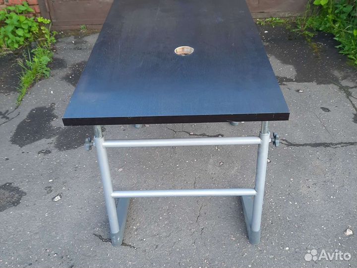 Стол для двух вязальных машин или просто