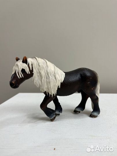 Фигурка Schleich (Шляйх) лошадь, конь, жеребец