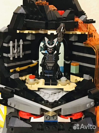 Конструктор Lego Ninjago Логово Гармадона