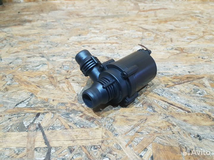 Насос антифриза дополнительный BMW X5 E70 рест