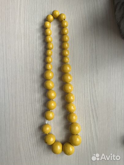 Бусы из дерева