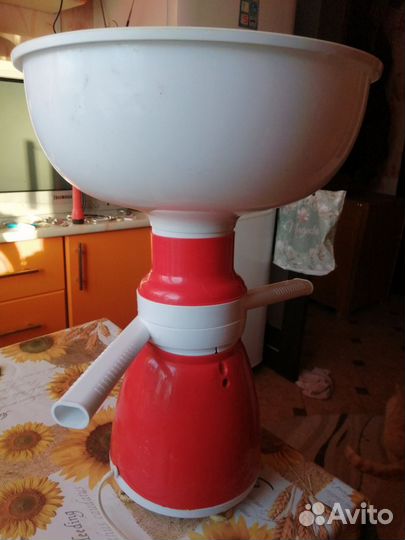 Продам сепаратор для молока