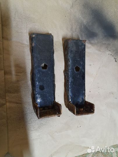 Защита заднего редуктора б.у. renault duster