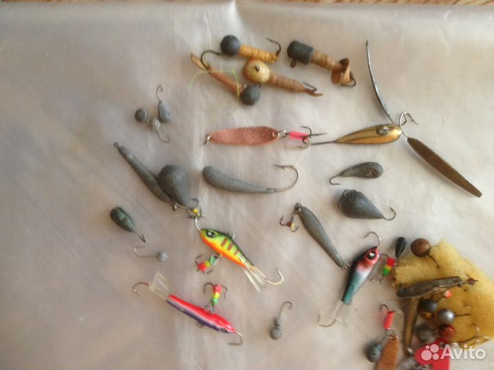 Блесна,крючки,балансиры