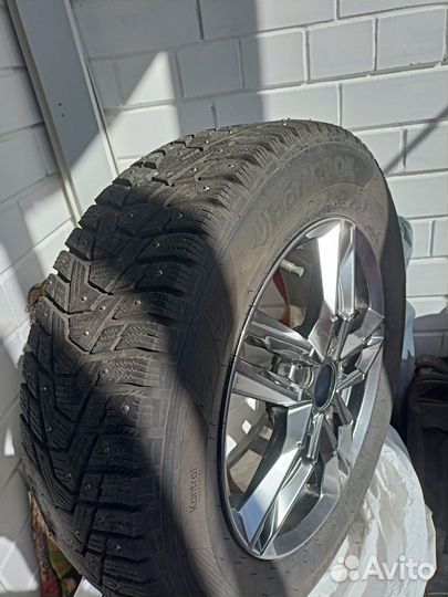 Hankook Winter I'Pike 205/65 R16
