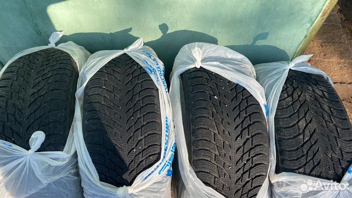 Nokian Tyres Hakkapeliitta R3 SUV 275/50 R20