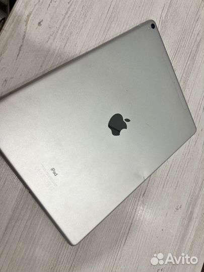 iPad pro 12.9 2017 512gb silver