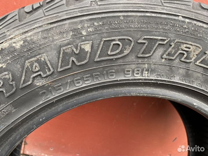 Dunlop Grandtrek AT3 215/65 R16