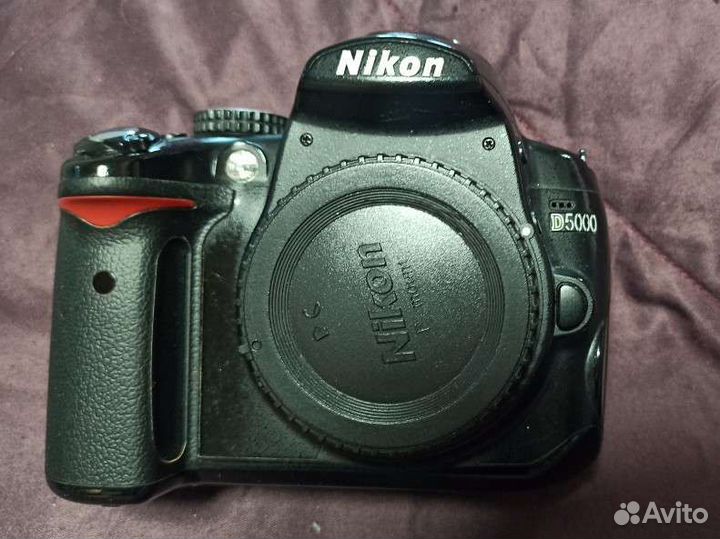 Nikon d5000 body