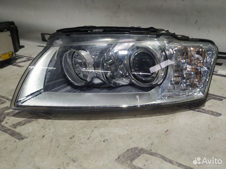 Фара передняя левая Audi A8 D3 4.2 BVJ 2008