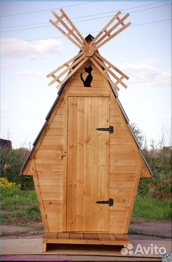 Дачный туалет деревянный