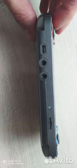 Игровая консоль