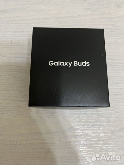 Беспроводные наушники Samsung Galaxy Buds+