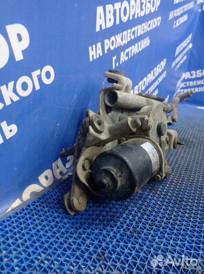 Трапеция дворников Dodge Stratus седан 2000