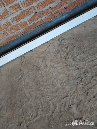 Уголок металлический 100х100 8 мм