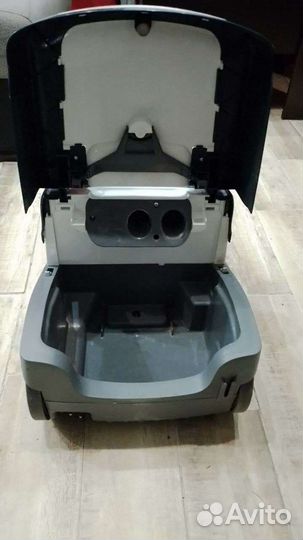 Bosch BWD41720 Пылесос AquaWash