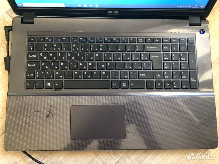 Ноутбук DNS W670SHQ