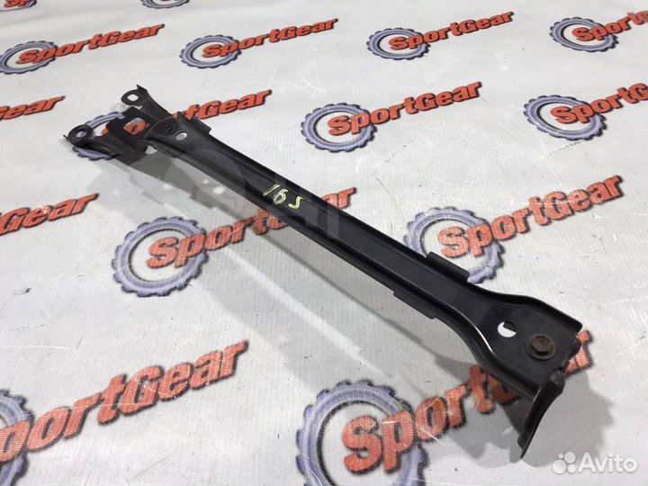 Планка телевизора Toyota Prius ZVW30 № 165