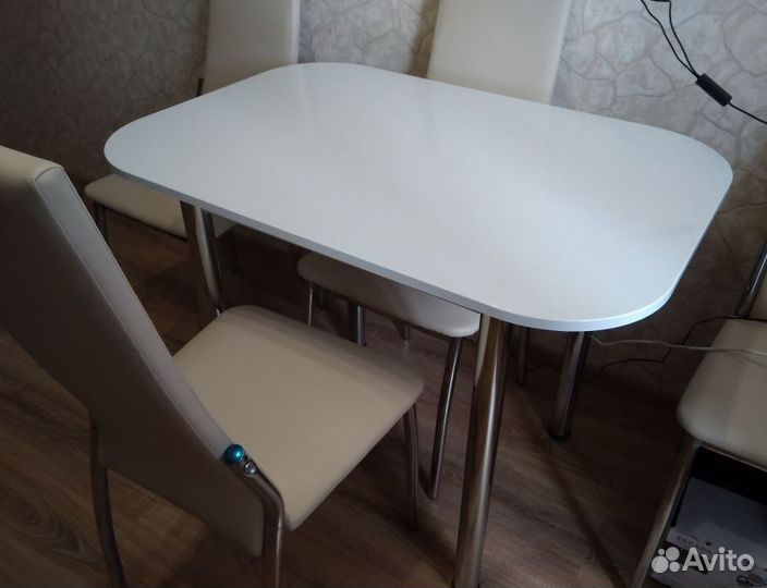 Стол обеденный Белый глянец