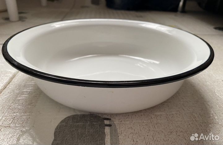 Эмалированный таз новый