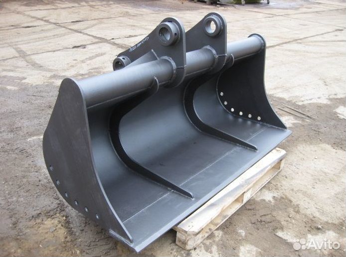 Планировочный для экскаватора JCB JS250