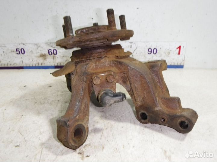 Кулак передний левый Mazda 626 GE