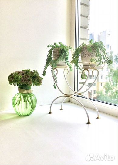 Подставка под цветы металлическая новая