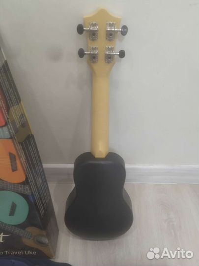 Укулеле flight сопрано TUS-35 WH