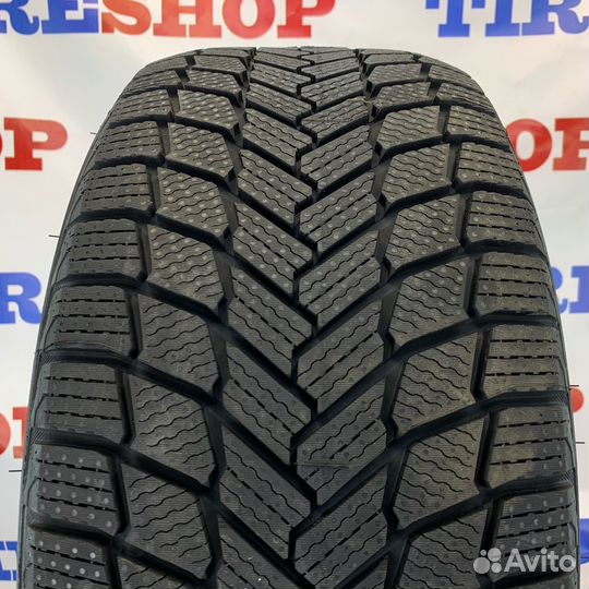 Michelin X-Ice Snow 275/45 R22 112T