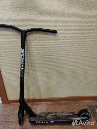 Трюковый самокат Extreme Scooter + скейт в подарок