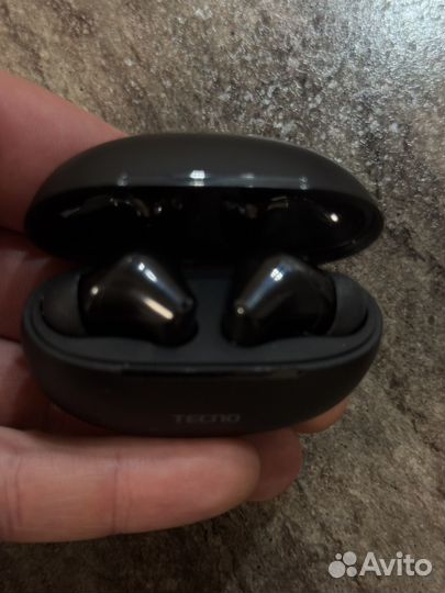 Беспроводные наушники