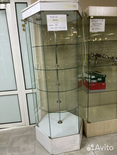 Шкафы, витрины б/у