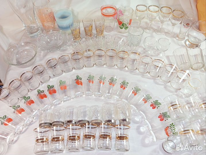 Посуда, тарелки, ложки, вилки