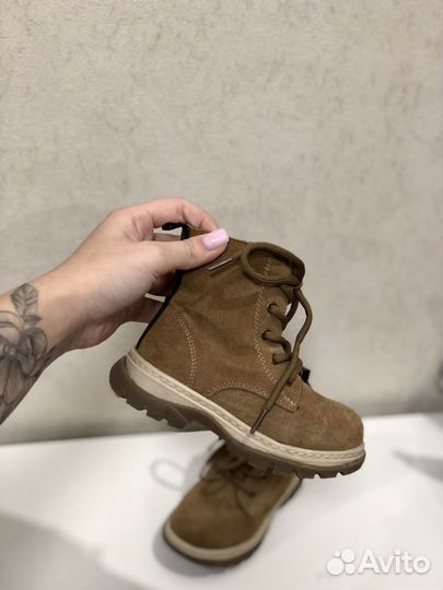 Ботинки демисезонные для мальчика 25