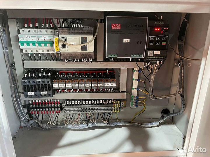 Ленточнопильный станок по металлу BS200FH