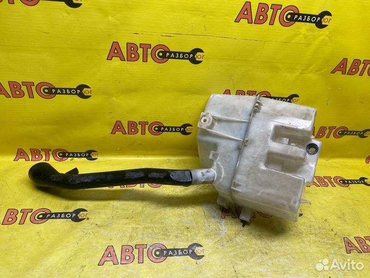 Бачок омывателя Nissan Fuga Y50 VQ35DE 2007