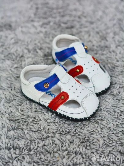 Сандалии детские