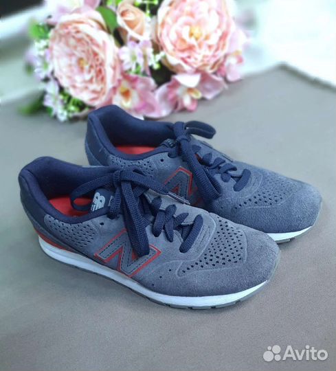 Кроссовки женские 37 размер