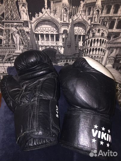Боксерские перчатки