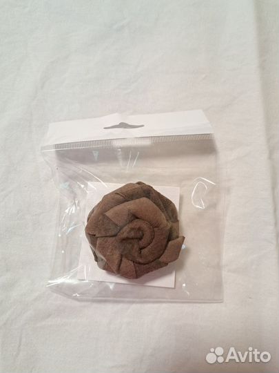 Брошь ручной работы