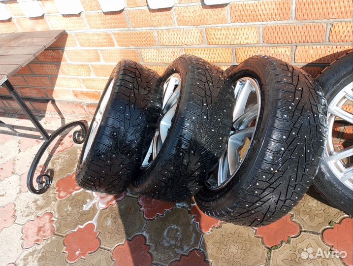 Nokian Tyres Hakkapeliitta 7 SUV 235/55 R18 104T