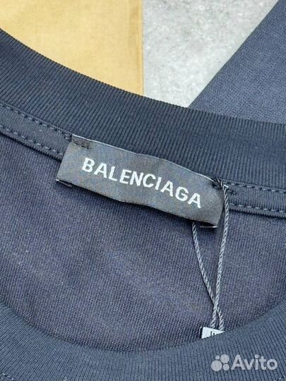 Футболка balenciaga x Under Armour