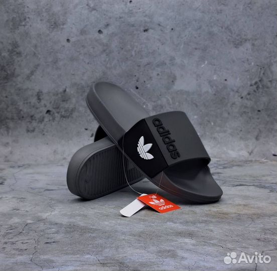 Тапочки adidas