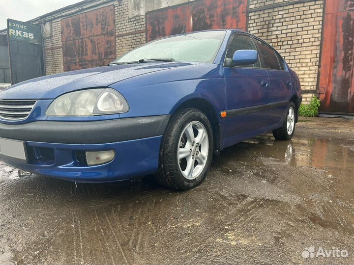 Toyota Avensis 1.6 МТ, 1998, 402 000 км