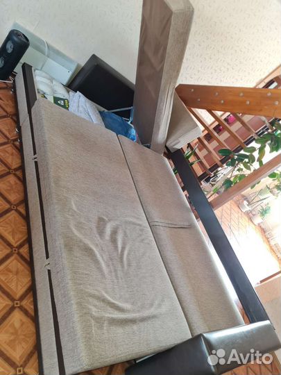 Большой угловой диван бу