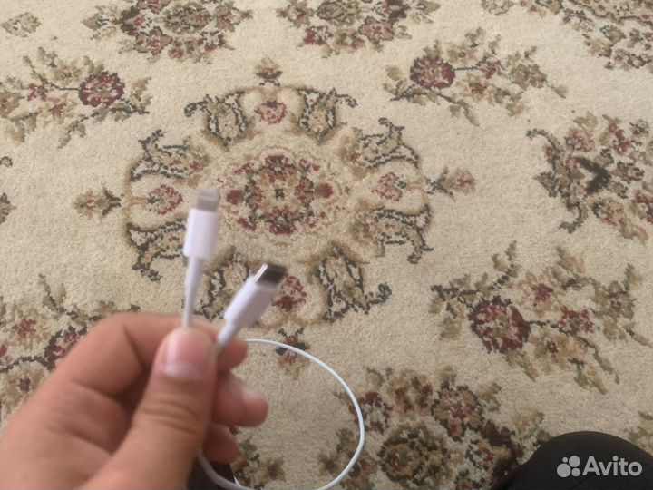 Оригинальный кабель iPhone