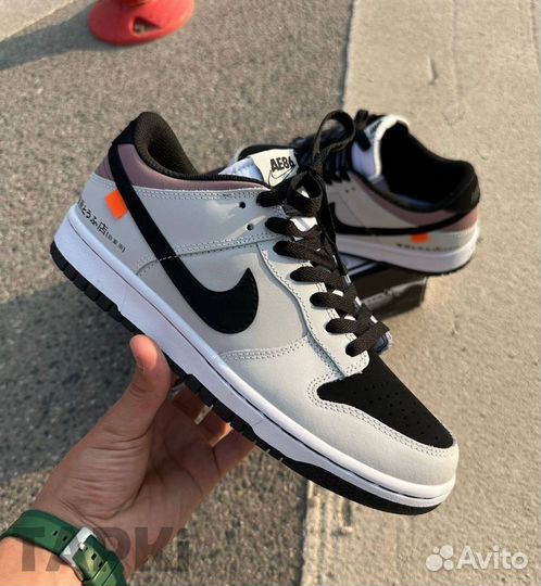 Nike SB Dunk Low Toyota AE86