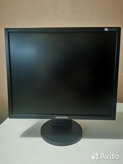 Монитор Samsung 19'