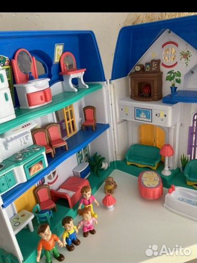 Домик кукольный