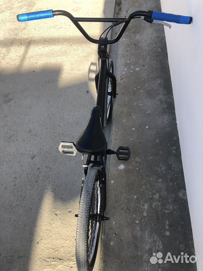 Трюковой велосипед BMX